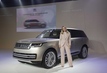 Range Rover thế hệ thứ 5 chính thức ra mắt ở Việt Nam, giá từ 11,2 tỷ Đồng
